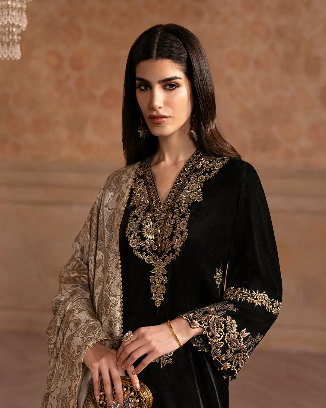 Faiza saqlain | Ismene formals | Vita