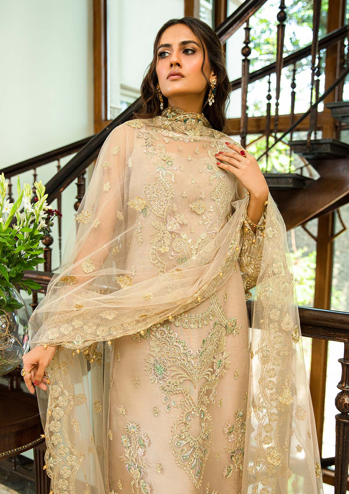 AIK-GLOSSIER - LOOK 02 - Riwayat-e-khas