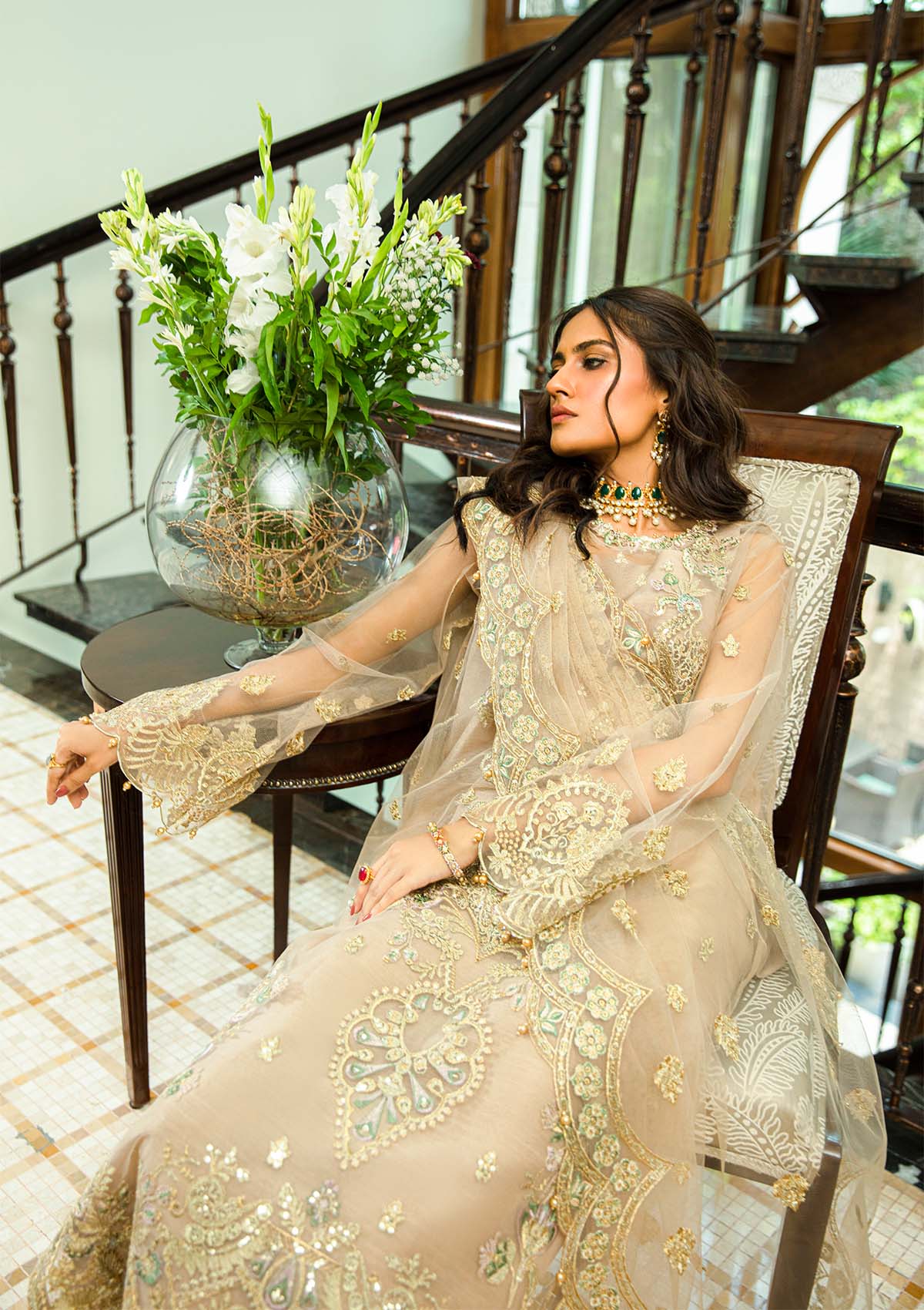 AIK-GLOSSIER - LOOK 02 - Riwayat-e-khas
