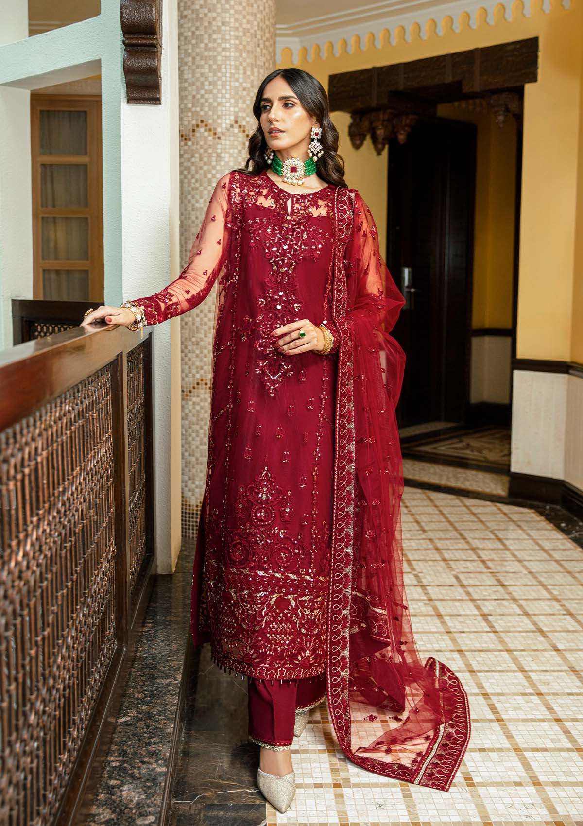 AIK-GLOSSIER - LOOK 03 - Riwayat-e-khas