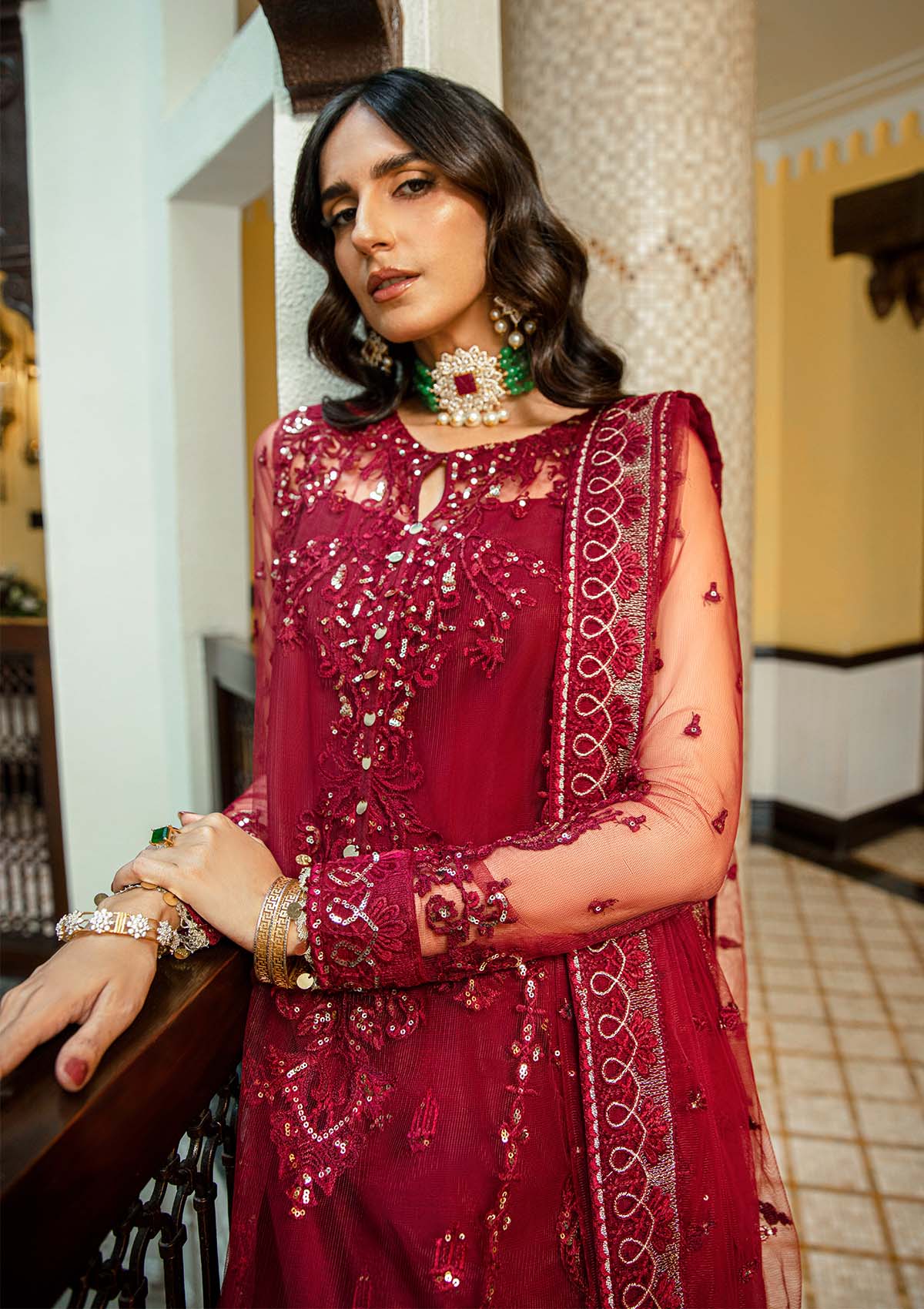 AIK-GLOSSIER - LOOK 03 - Riwayat-e-khas
