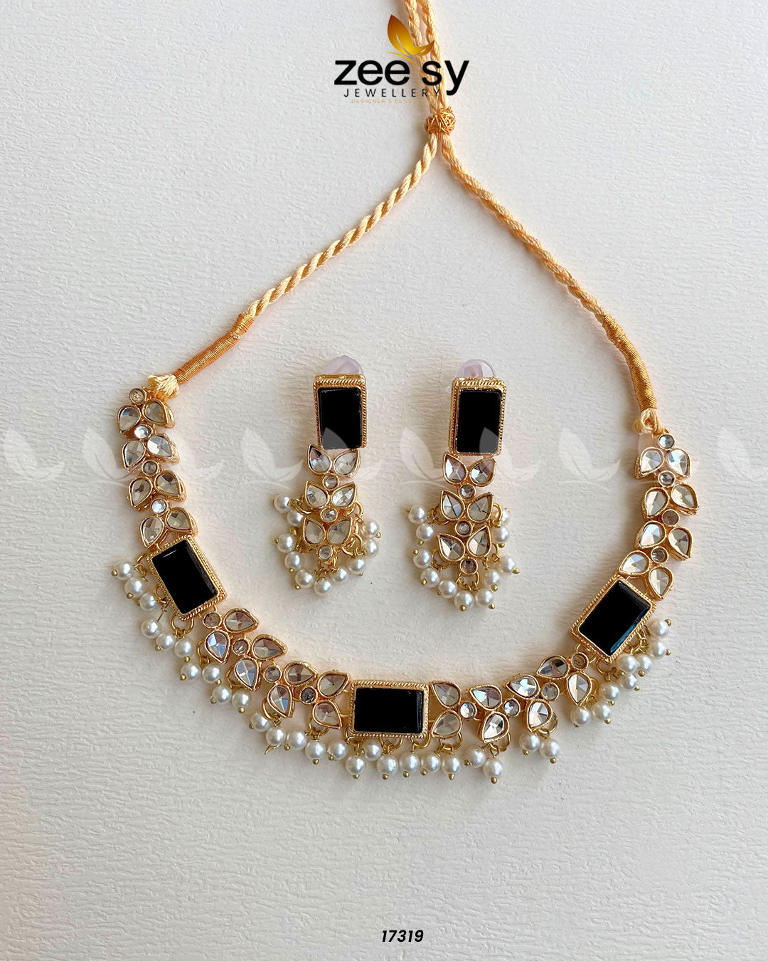 Stunning Necklace - House Of Zarish