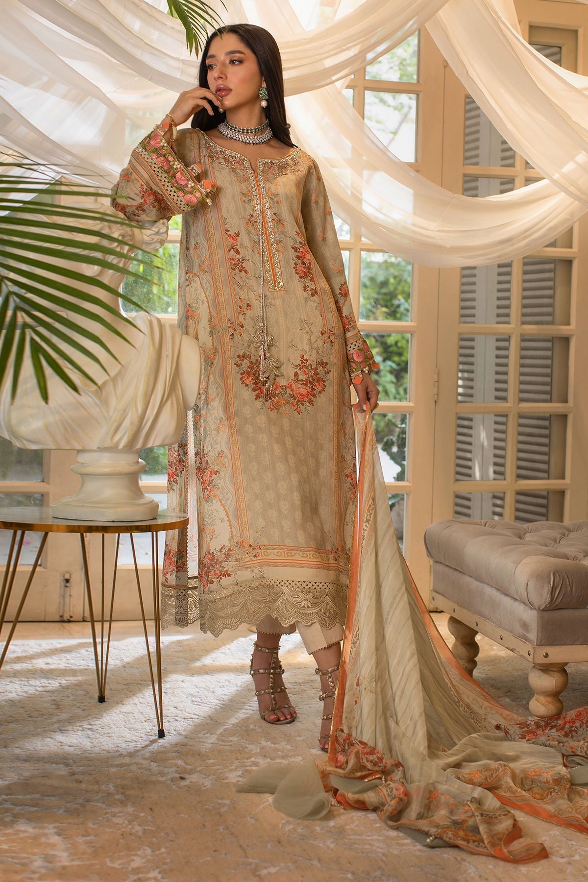 Annus Abrar | Luxe Silk Pret | LAIA