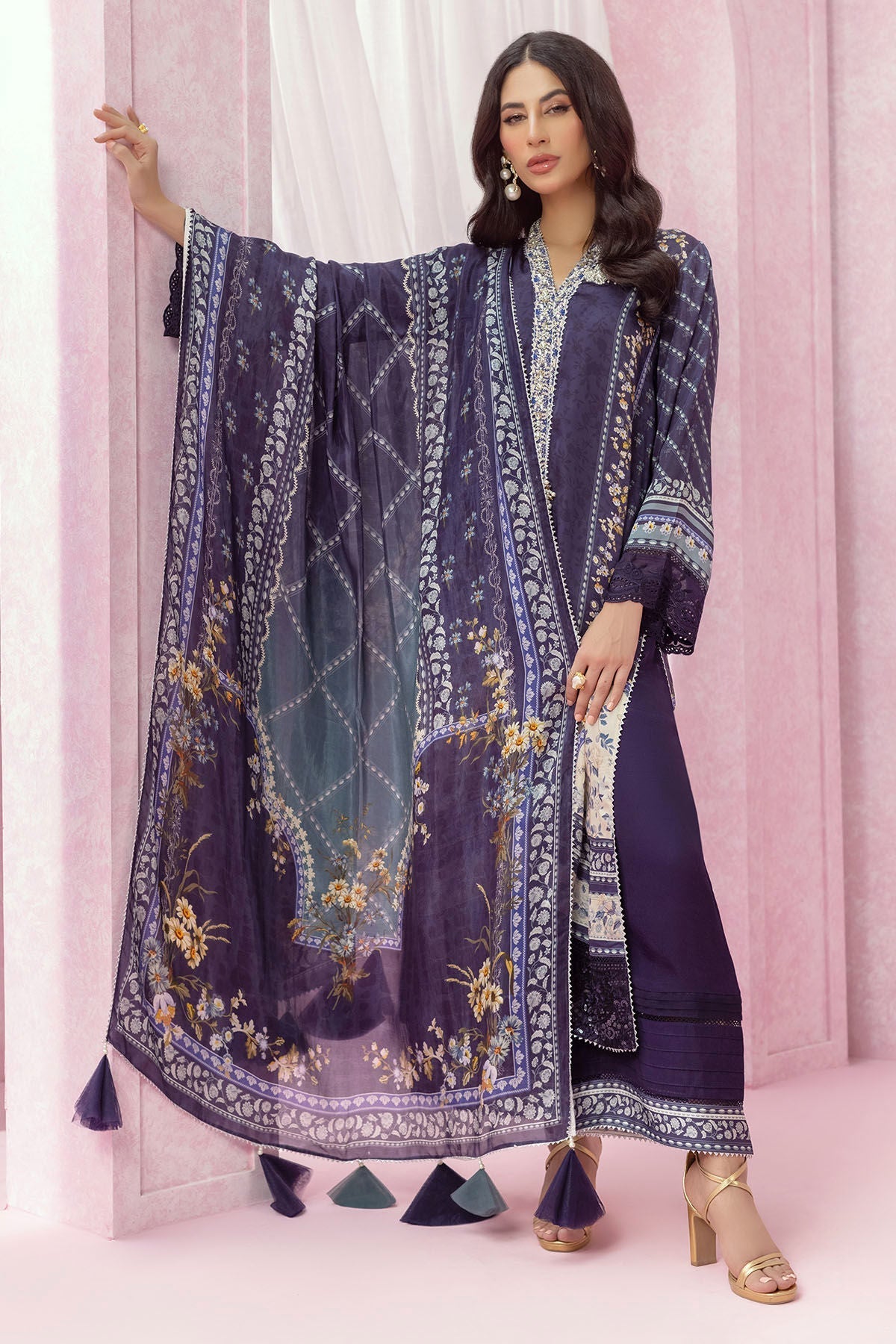 Annus Abrar | Luxe Silk Pret | ZOEY