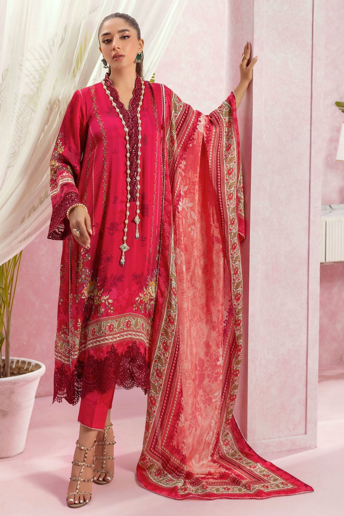 Annus Abrar | Luxe Silk Pret | HELENE