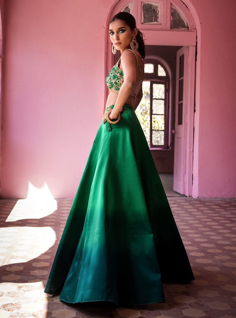 Zainab Chottani | Semi Formals | SIFOUNA - D 25