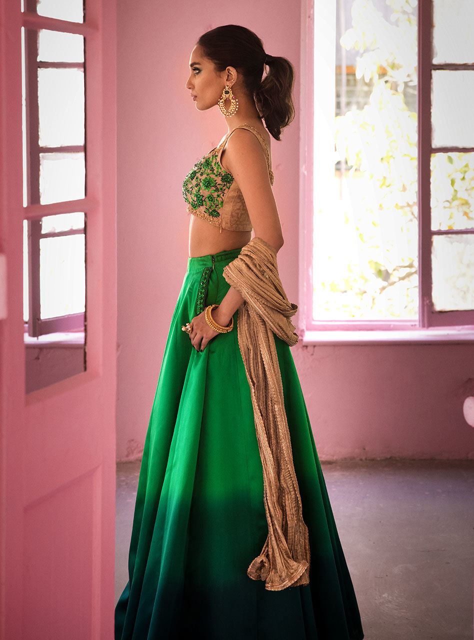 Zainab Chottani | Semi Formals | SIFOUNA - D 25