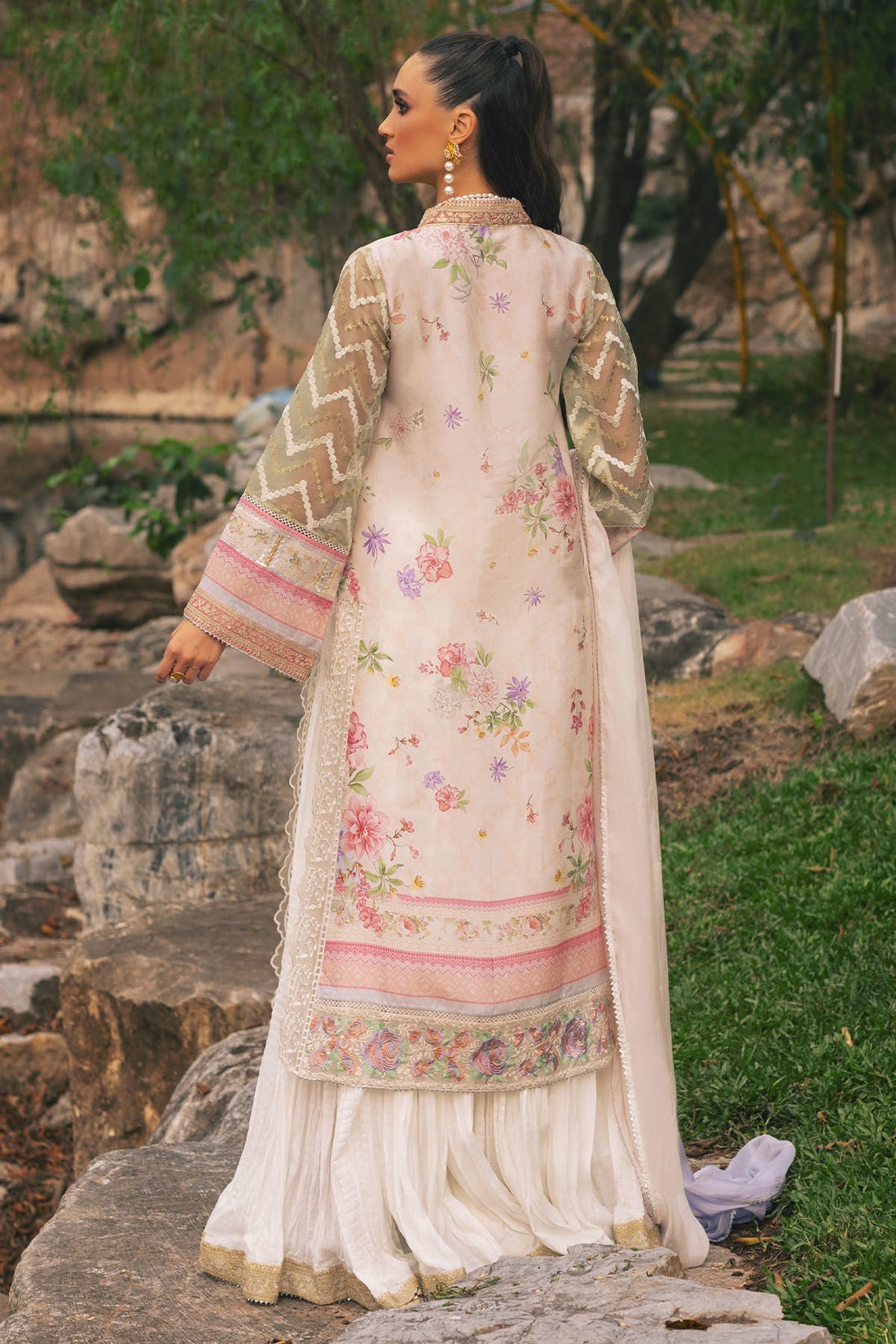 Annus Abrar | Luxe Silk Pret | HALEH