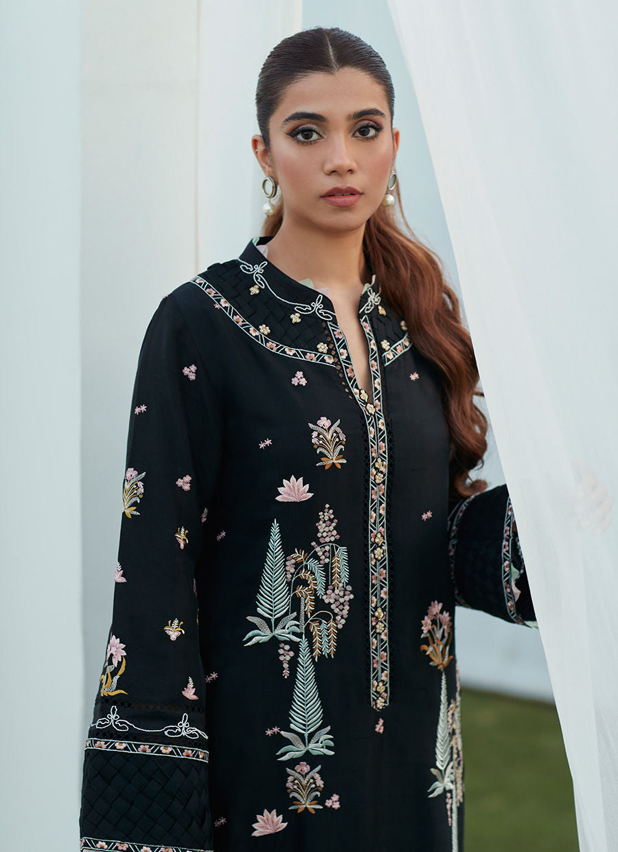 Farah Talib Aziz | Designer Picks 24 | PETRA BLACK EMBROIDERED SHIRT AND DUPATTA