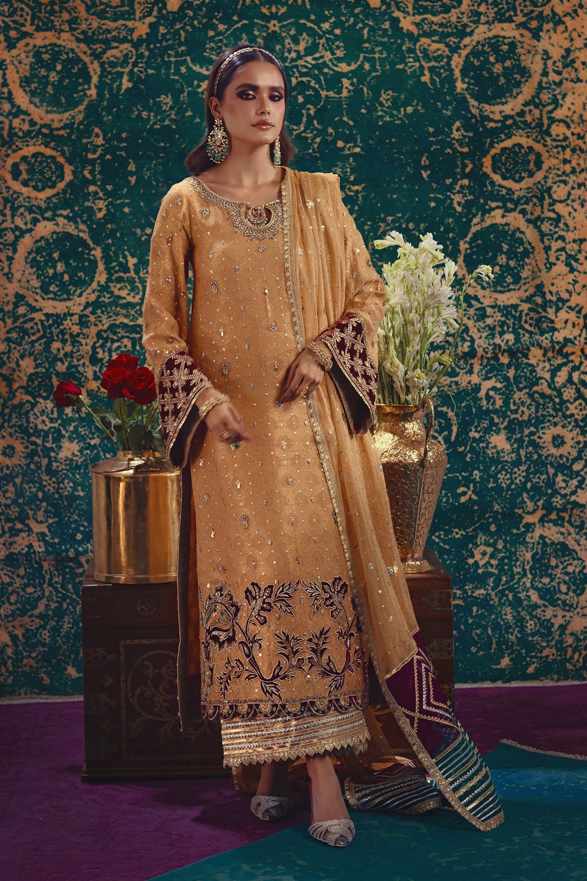 Annus Abrar | Mirha Winter Velour | Senara