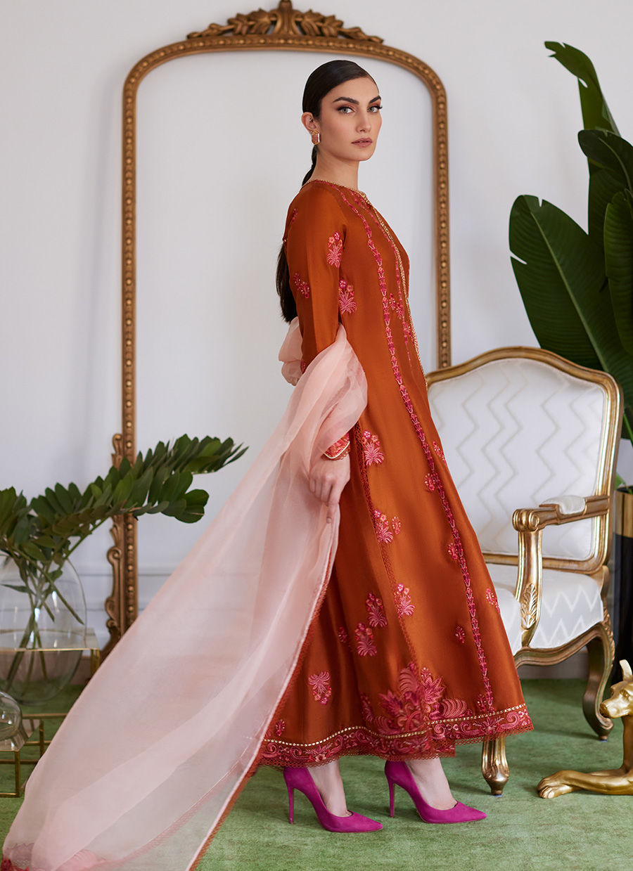 Farah Talib Aziz | Luna Eid Collection 24 | SENEERA - House Of Anaya