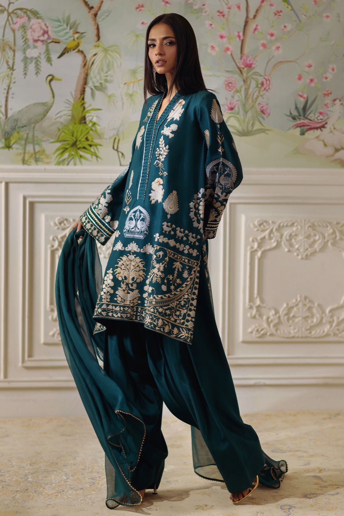 Annus Abrar | Elemental Festive | Qirat (Shirt, Pants and Dupatta)
