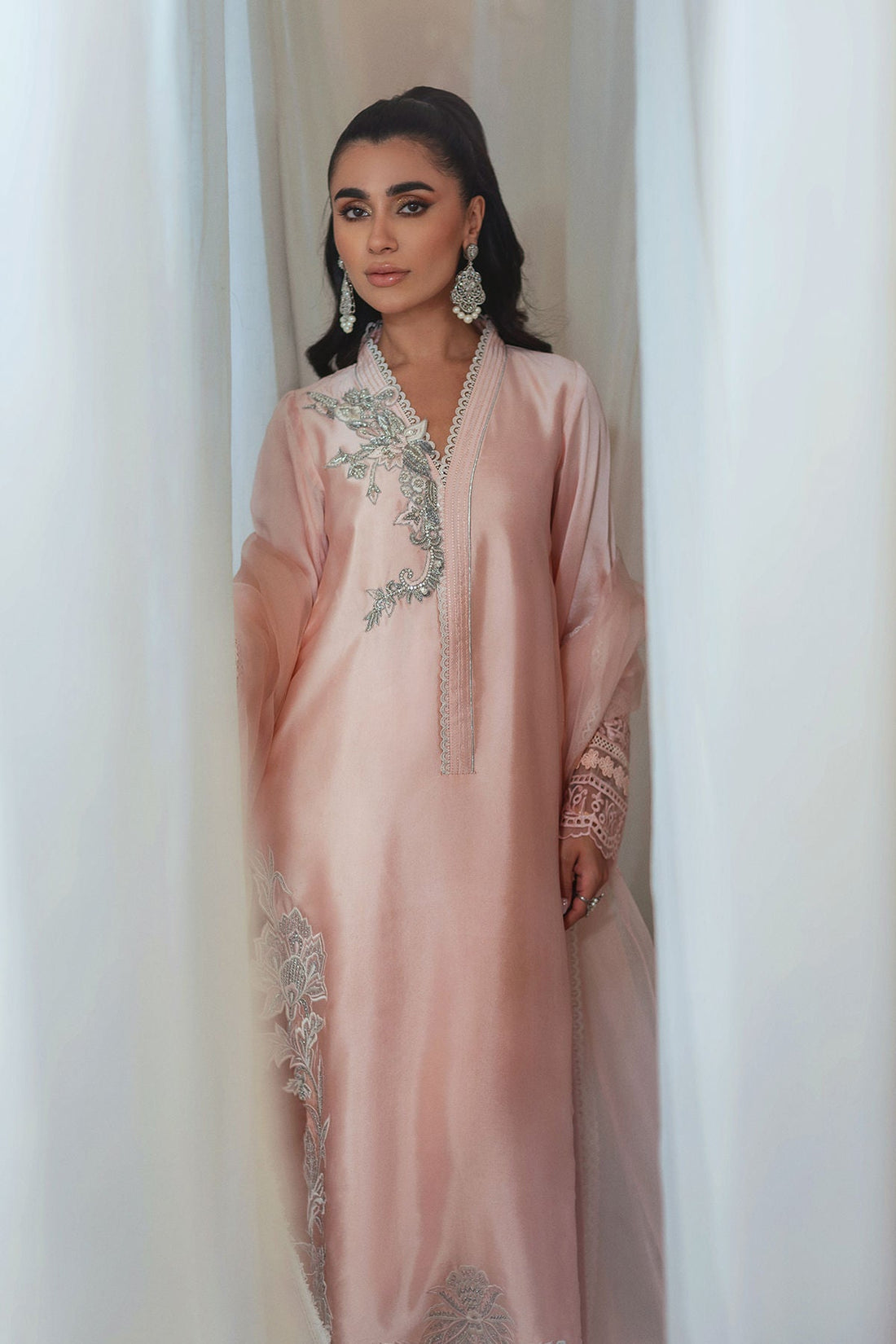 Annus Abrar | Lumi Eid Edit | Nayimah (Shirt and Pants)