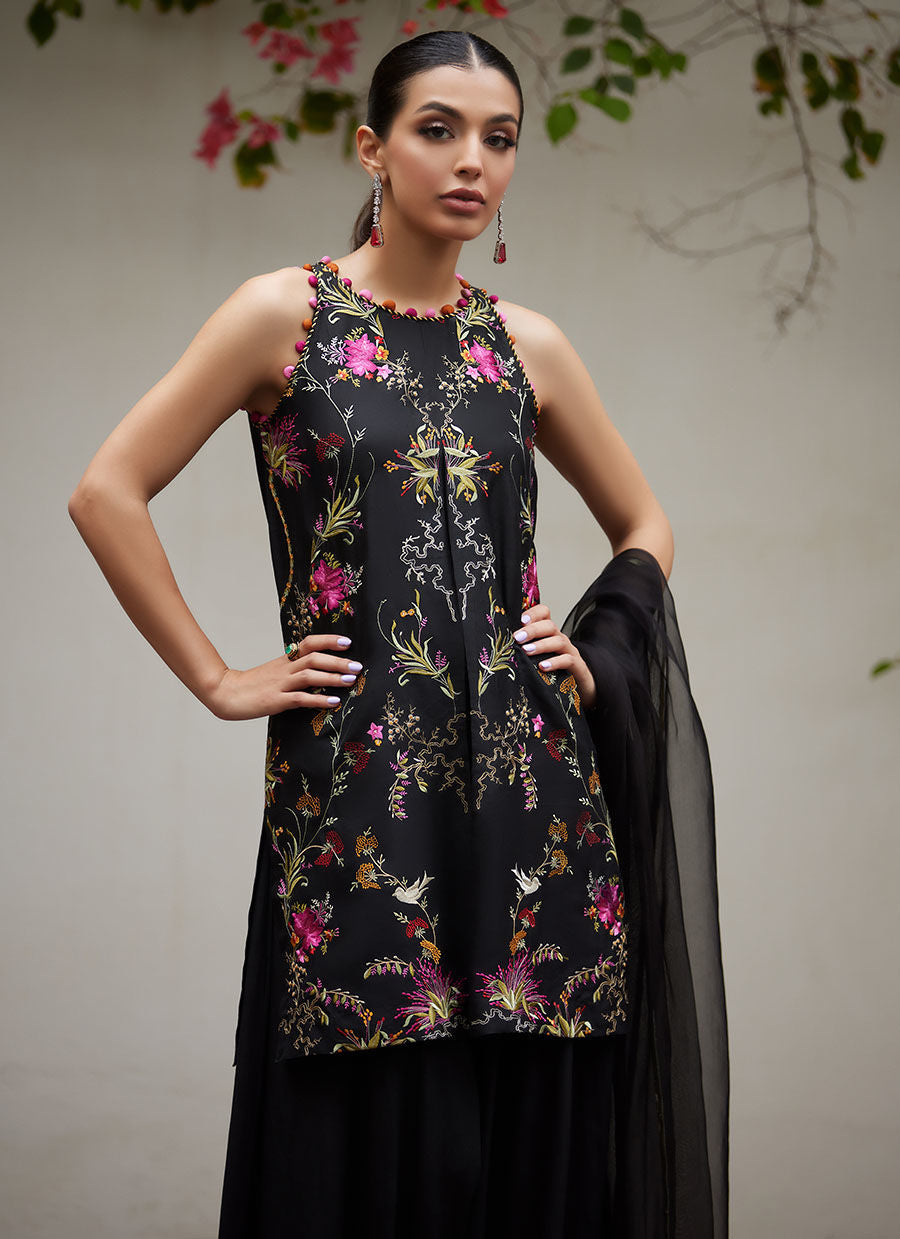Farah Talib Aziz | Designer Picks 24 | SIYA BLACK EMBROIDERED SHIRT AND DUPATTA