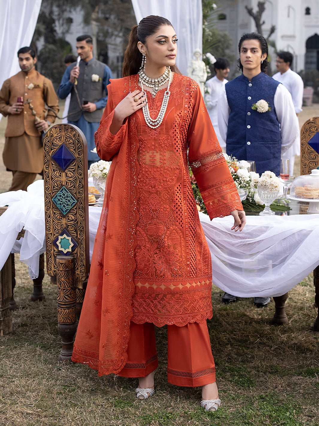 Mahnur | Mahrukh Luxury Lawn 24 | IRIS - House of Zarish