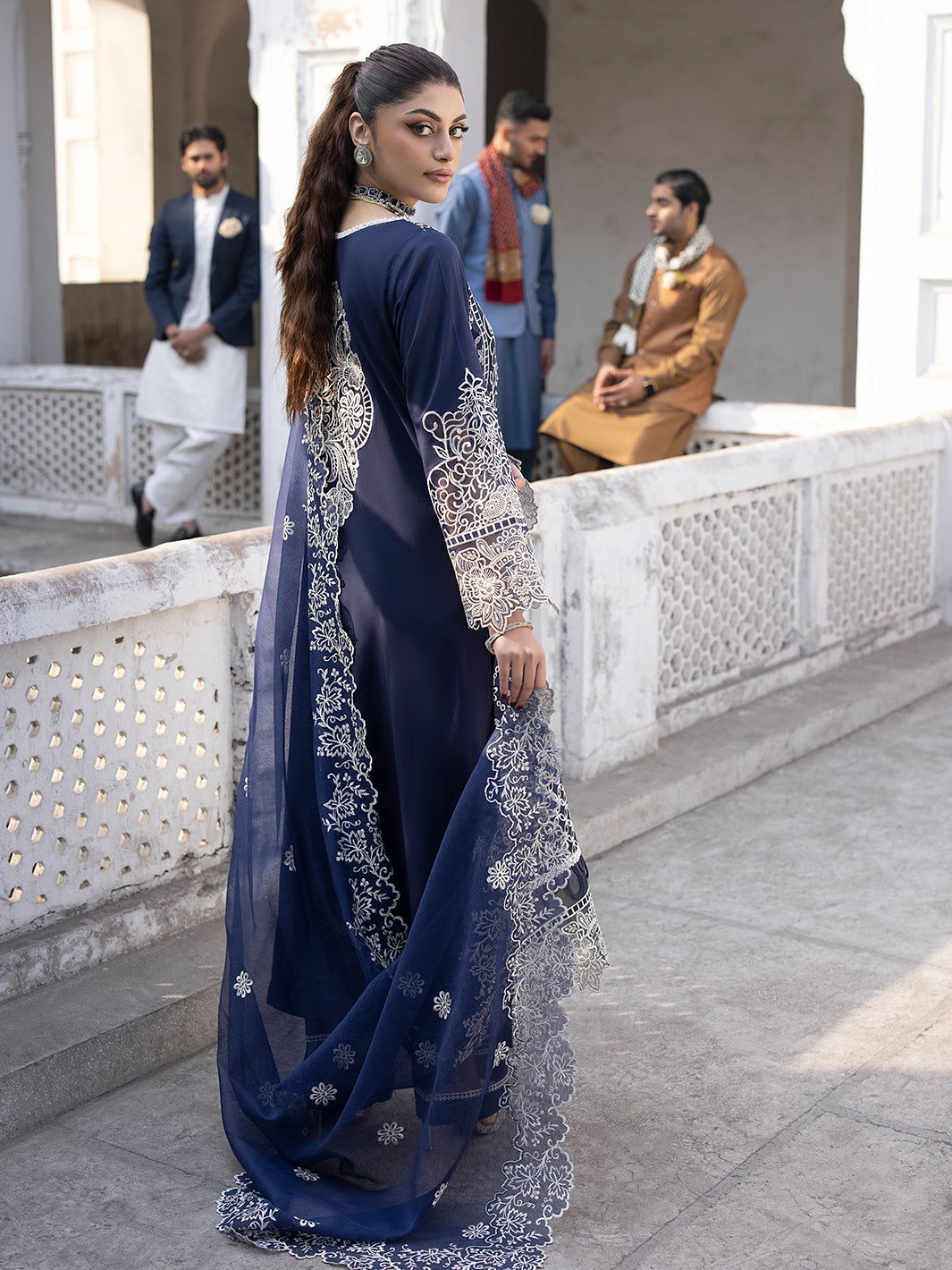 Mahnur | Mahrukh Luxury Lawn 24 | DUSK - House of Zarish