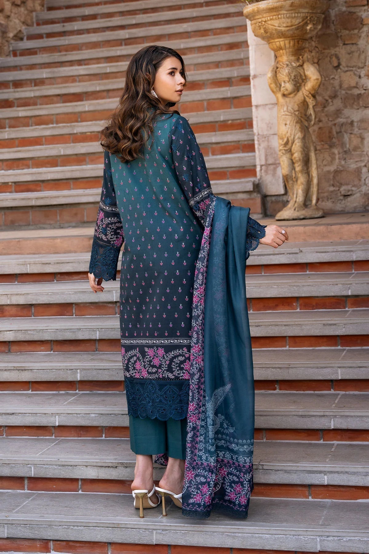 Afrozeh | Damask The Holiday Edit '25 | Azrina B