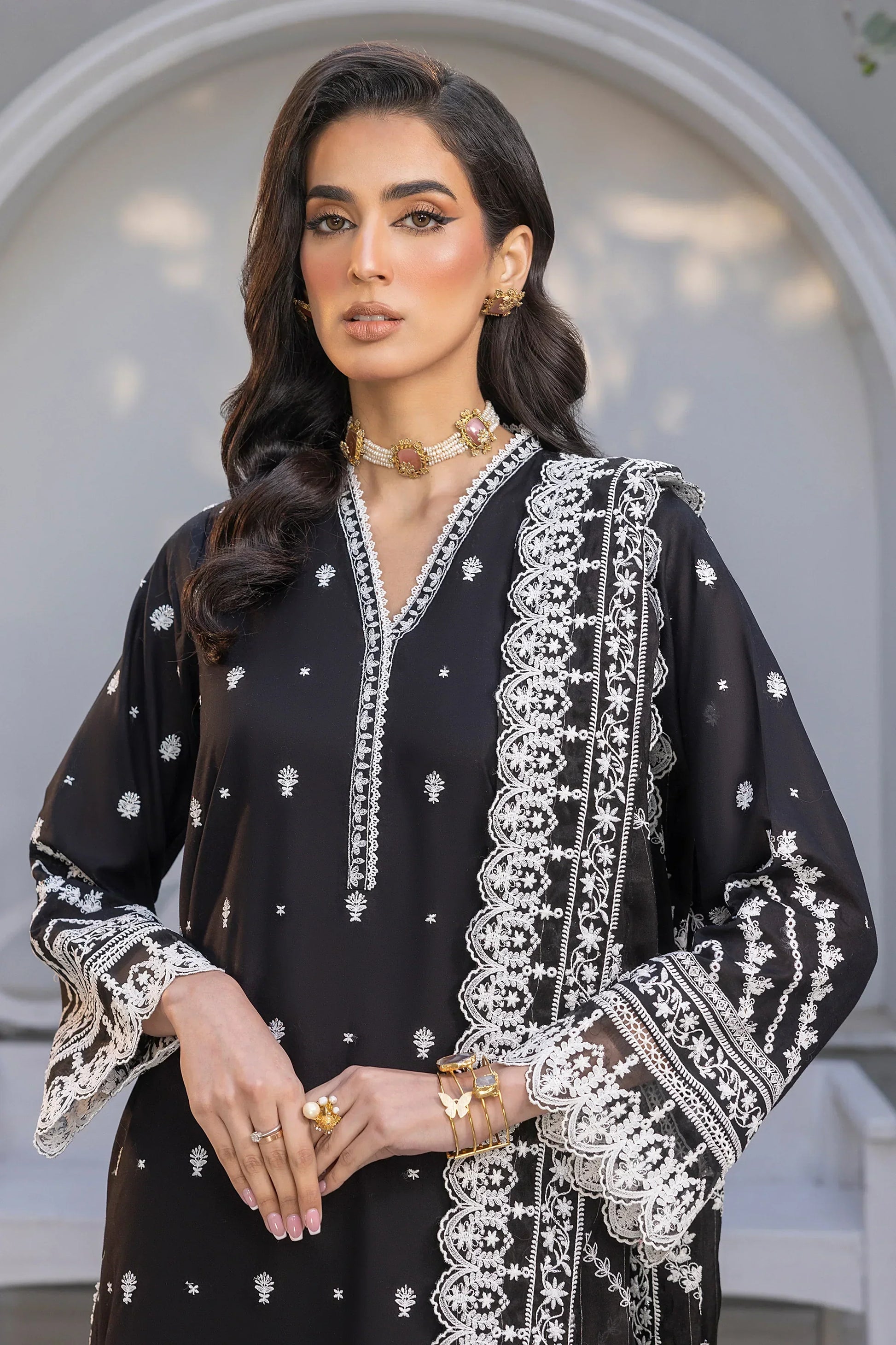 LSM | Embroidered Collection | 01 - House of Zarish