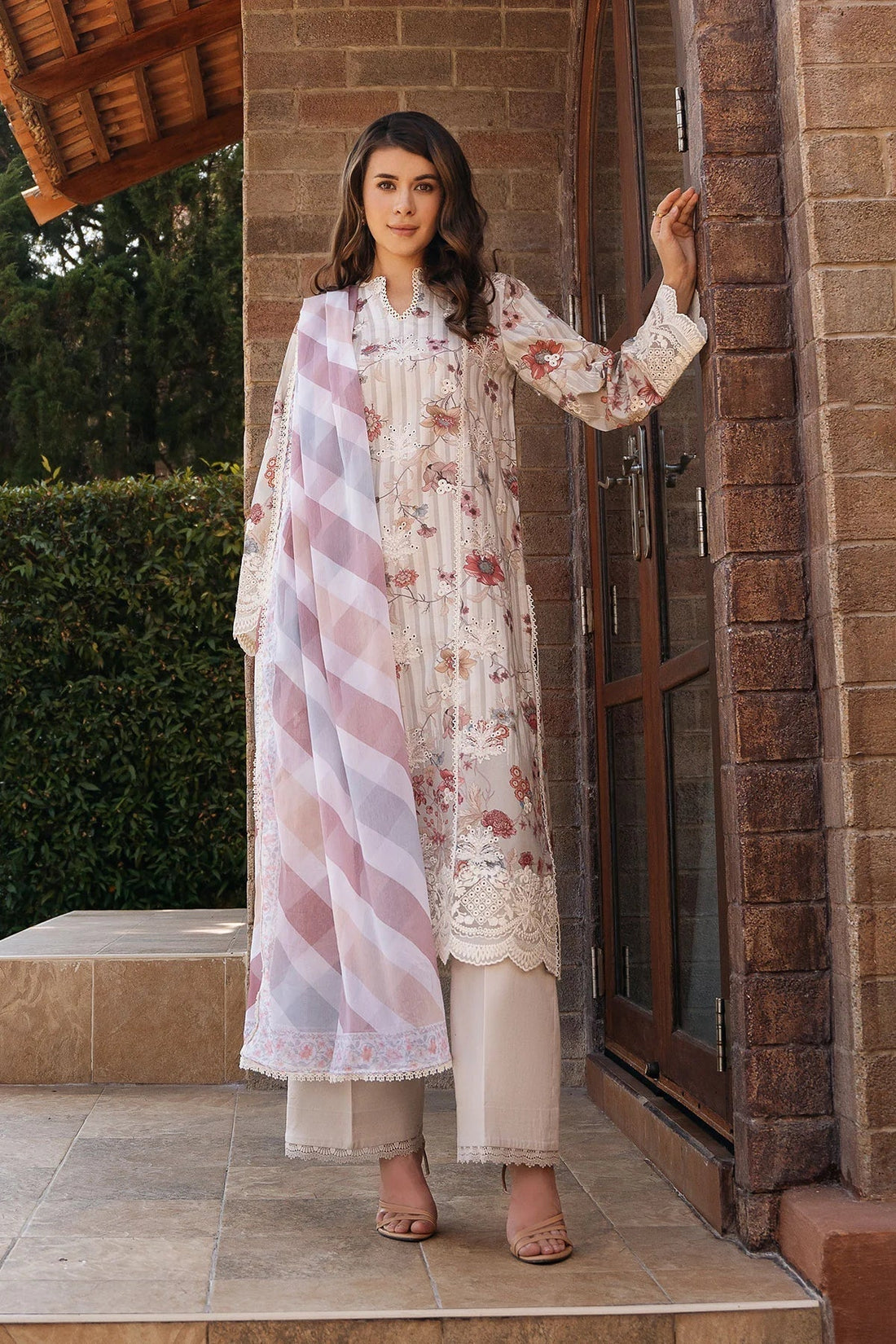 Afrozeh | Damask The Holiday Edit '25 | Azara A