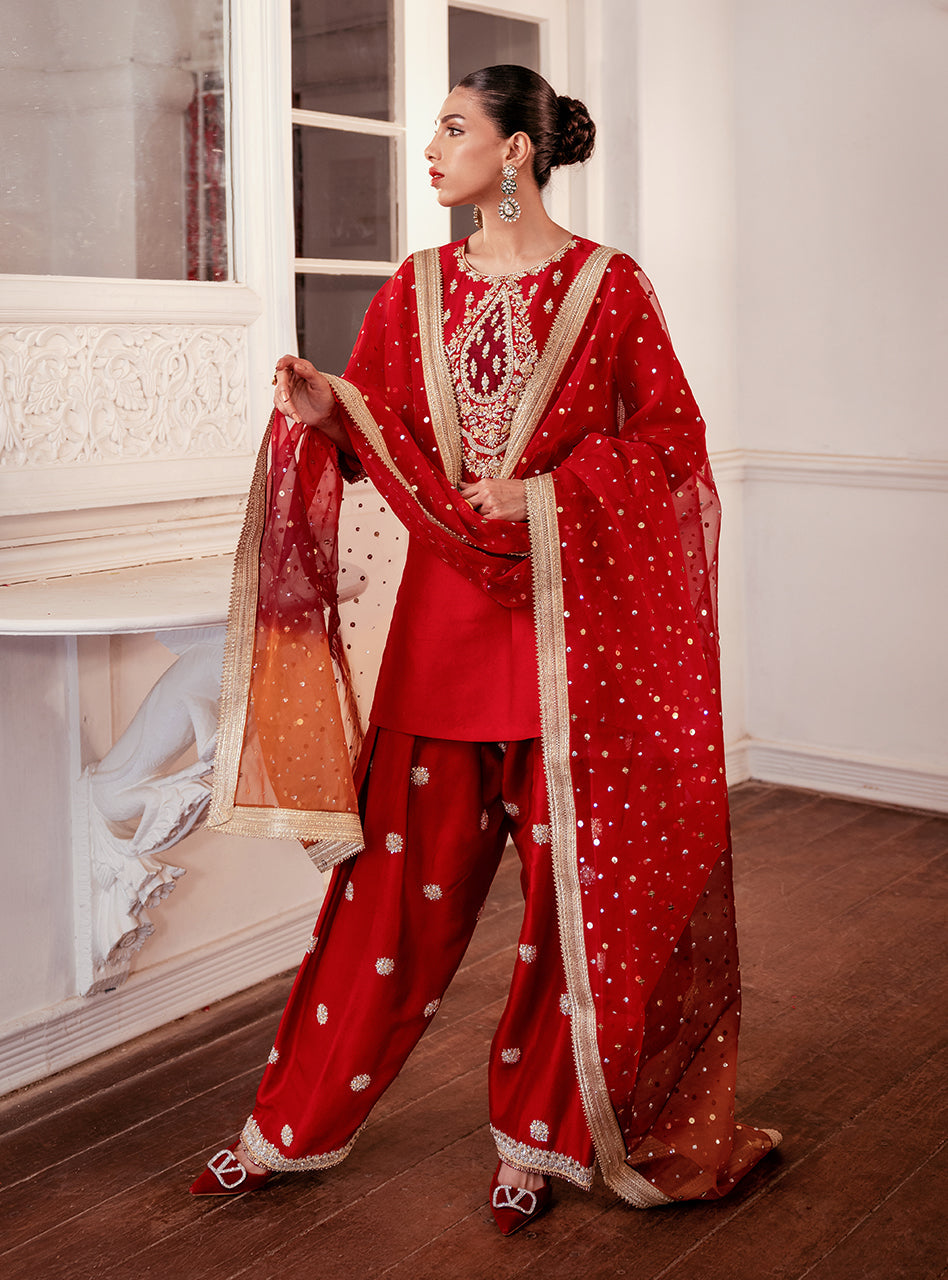Zainab Chottani | Semi Formals | HAYAM
