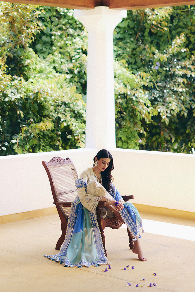 Suffuse | Casual Pret 25 | DANAE