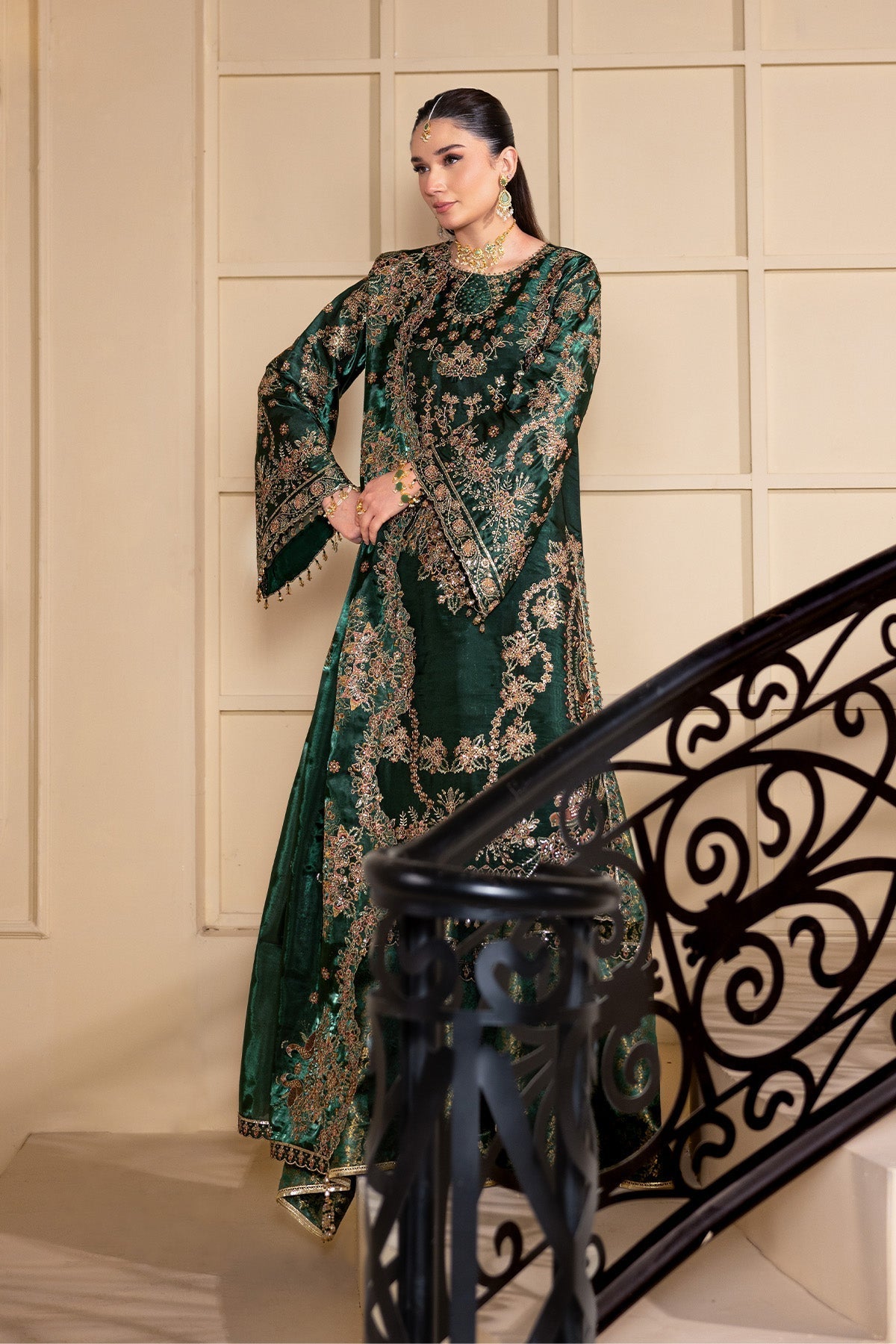 Alizeh | Aaina A Reflection of Elegance | AF-SS-2246-Gota