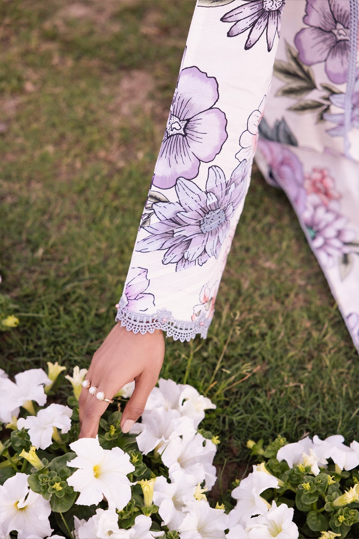 Alizeh | Sheen Lawn Prints 24 | TUBEROSE - House Of Anaya