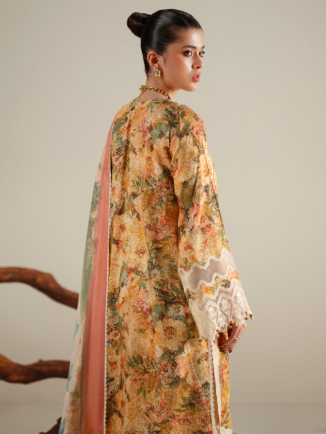 Bin Ilyas | Eres Bonita Viscose 25 | 1104-A