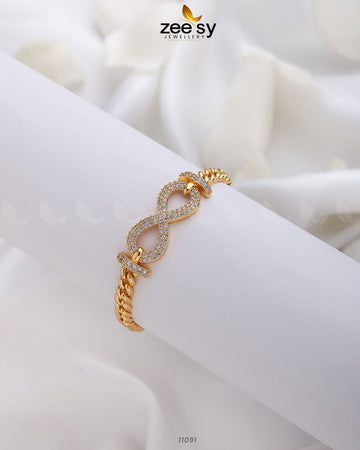 Infinity Bracelet - House Of Zarish