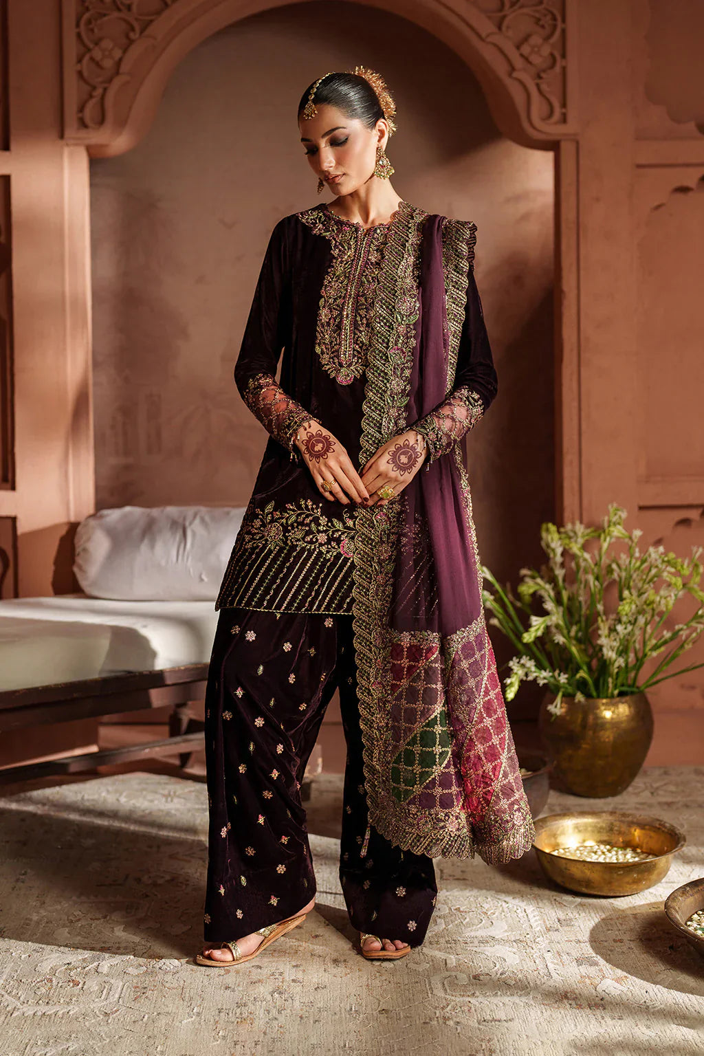 IZNIK | Raagni Velvet Formals | IV-61 Embroidered Velvet