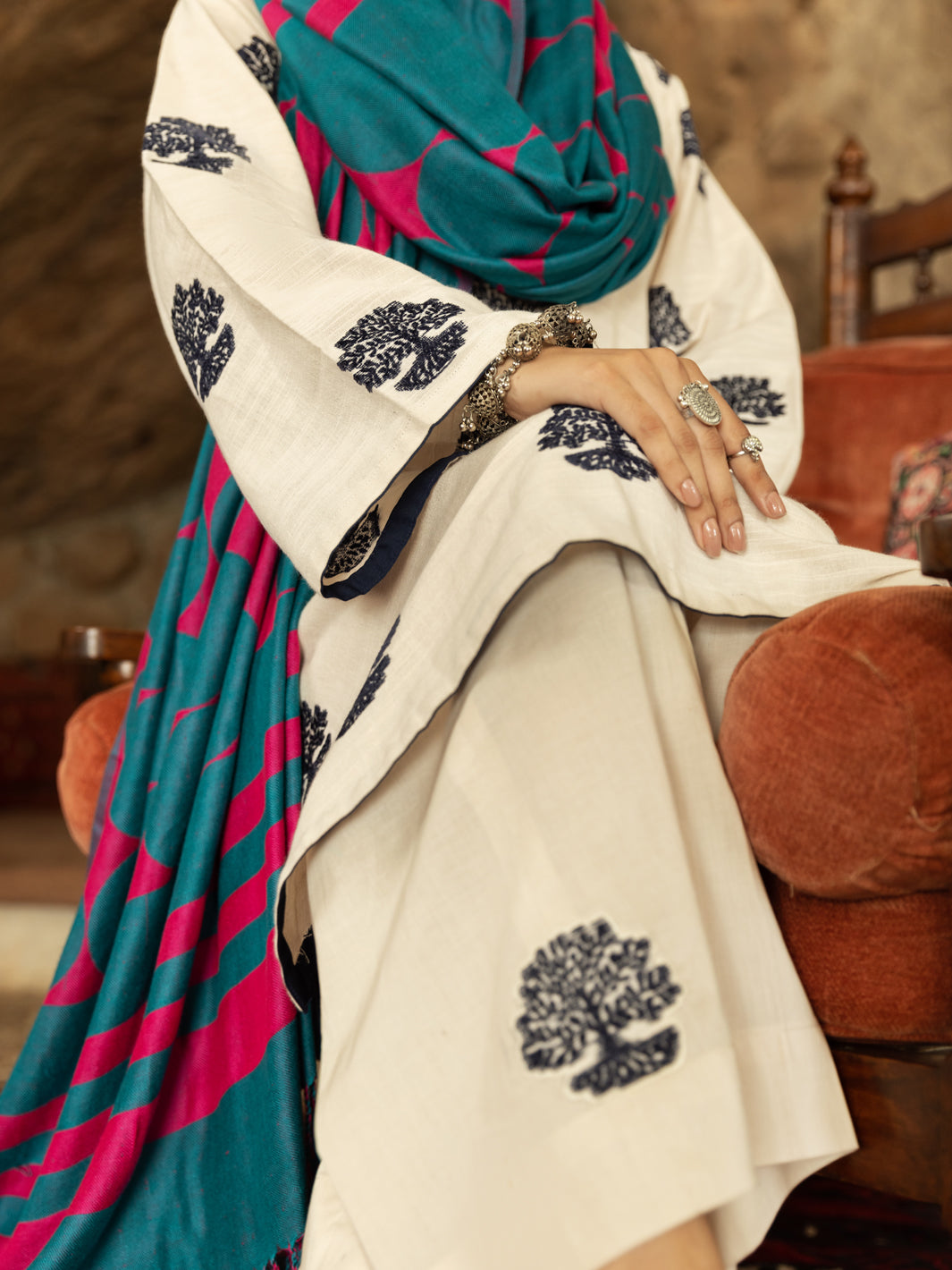 Almirah | Luxury Edit | AWP-3PS-569