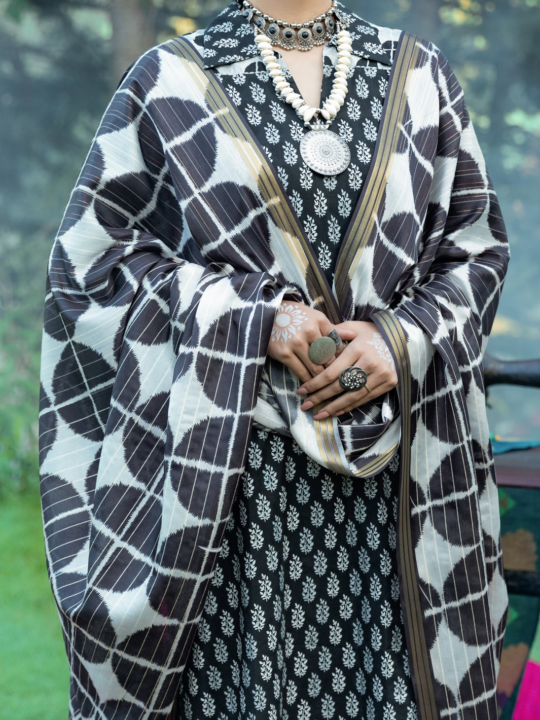 Almirah | Luxury Edit | AWP-3PS-578