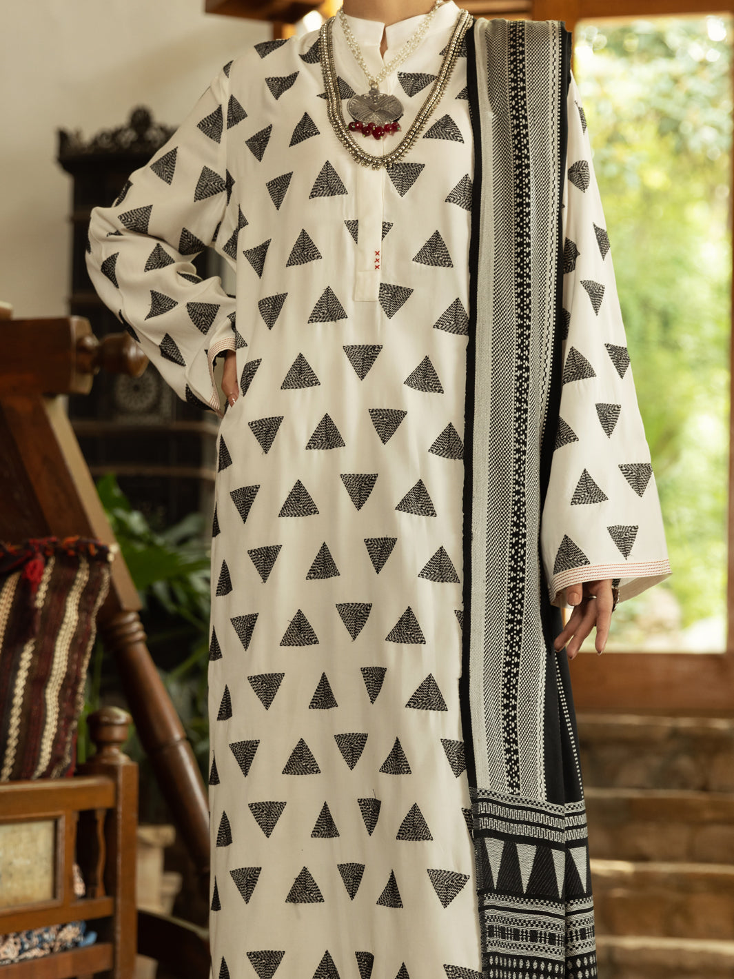 Almirah | Luxury Edit | AWP-3PS-571