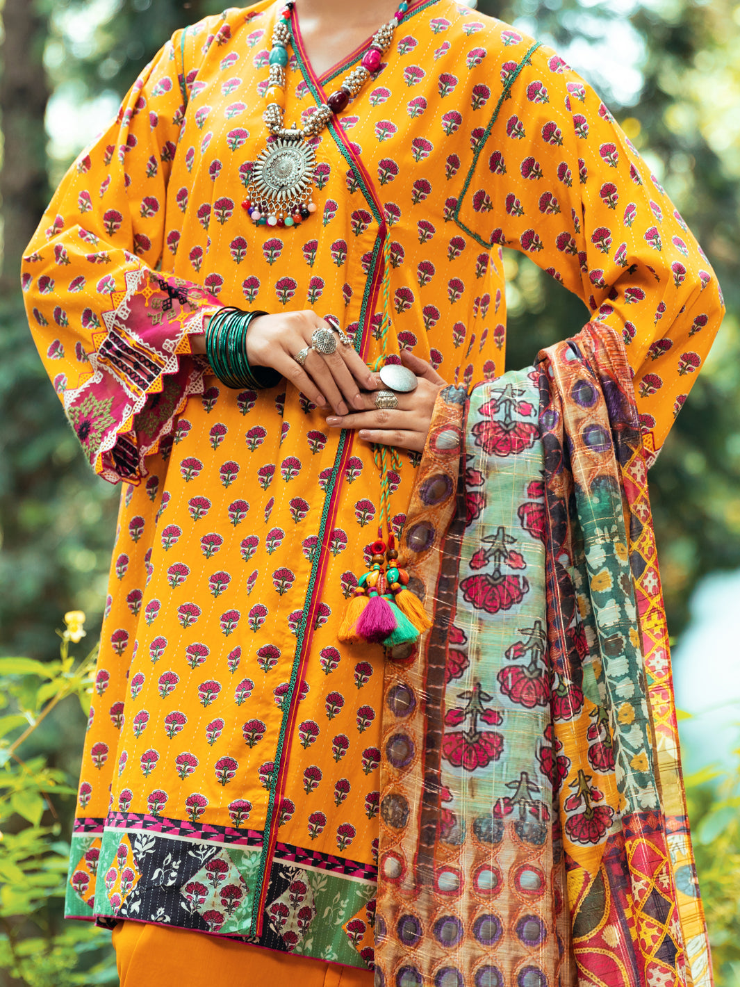 Almirah | Luxury Edit | AWP-3PS-550