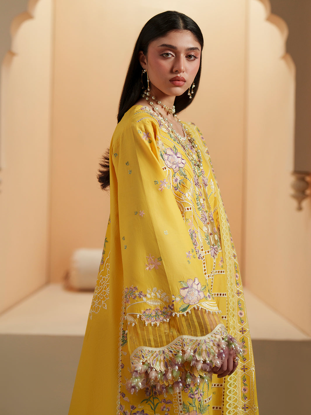 Bin Ilyas | Mashriq Luxury Lawn 26 | D-111-A
