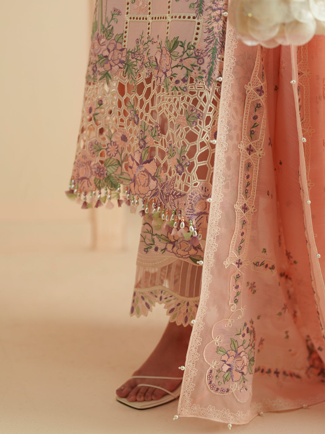 Bin Ilyas | Mashriq Luxury Lawn 26 | D-111-B