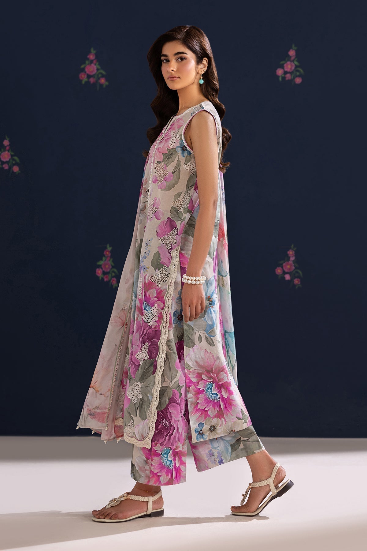 Baroque | Embroidered Lawn | SF-4458
