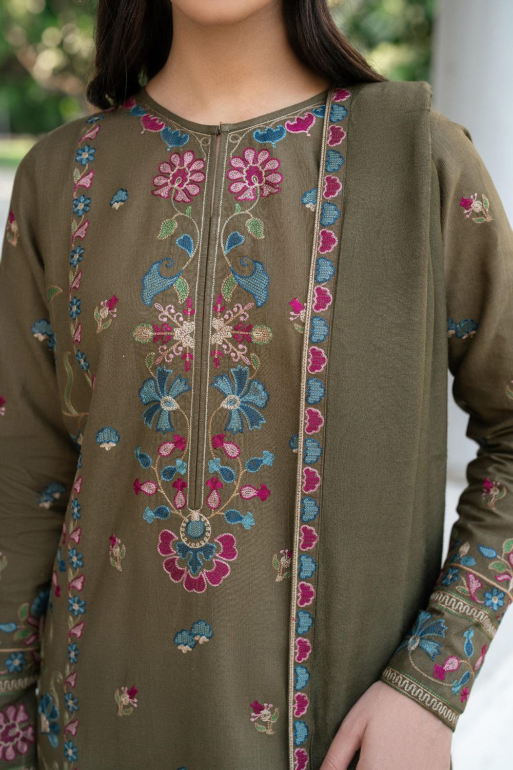 Baroque | Luxury Pret 24 | UF-4004