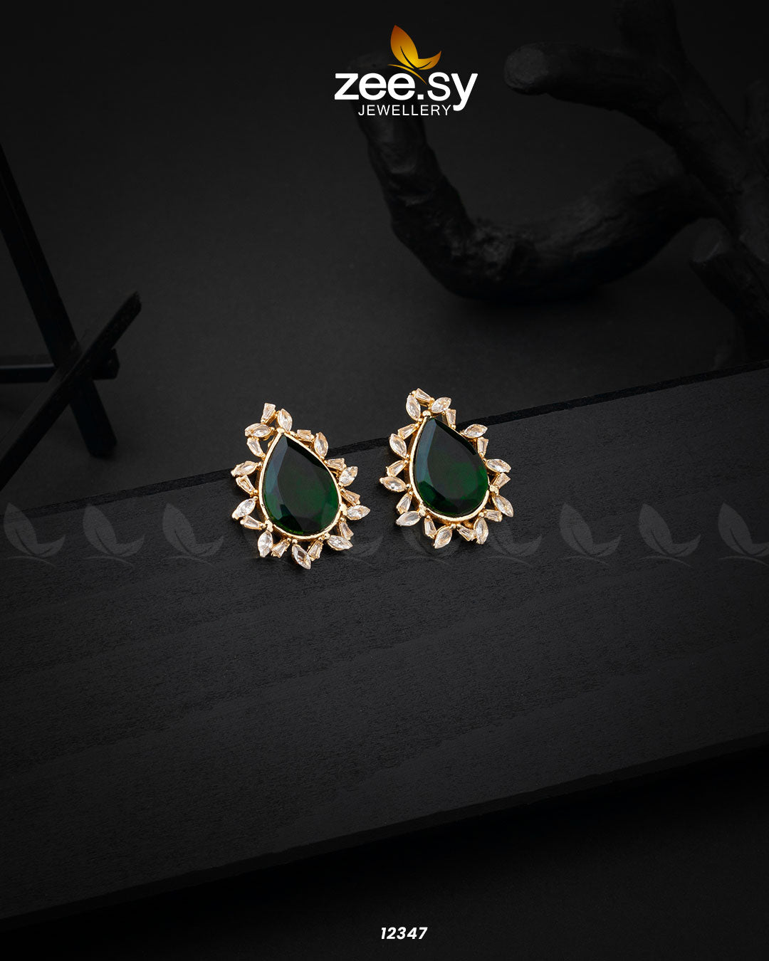 Oval Star Earrings - House Of Zarish