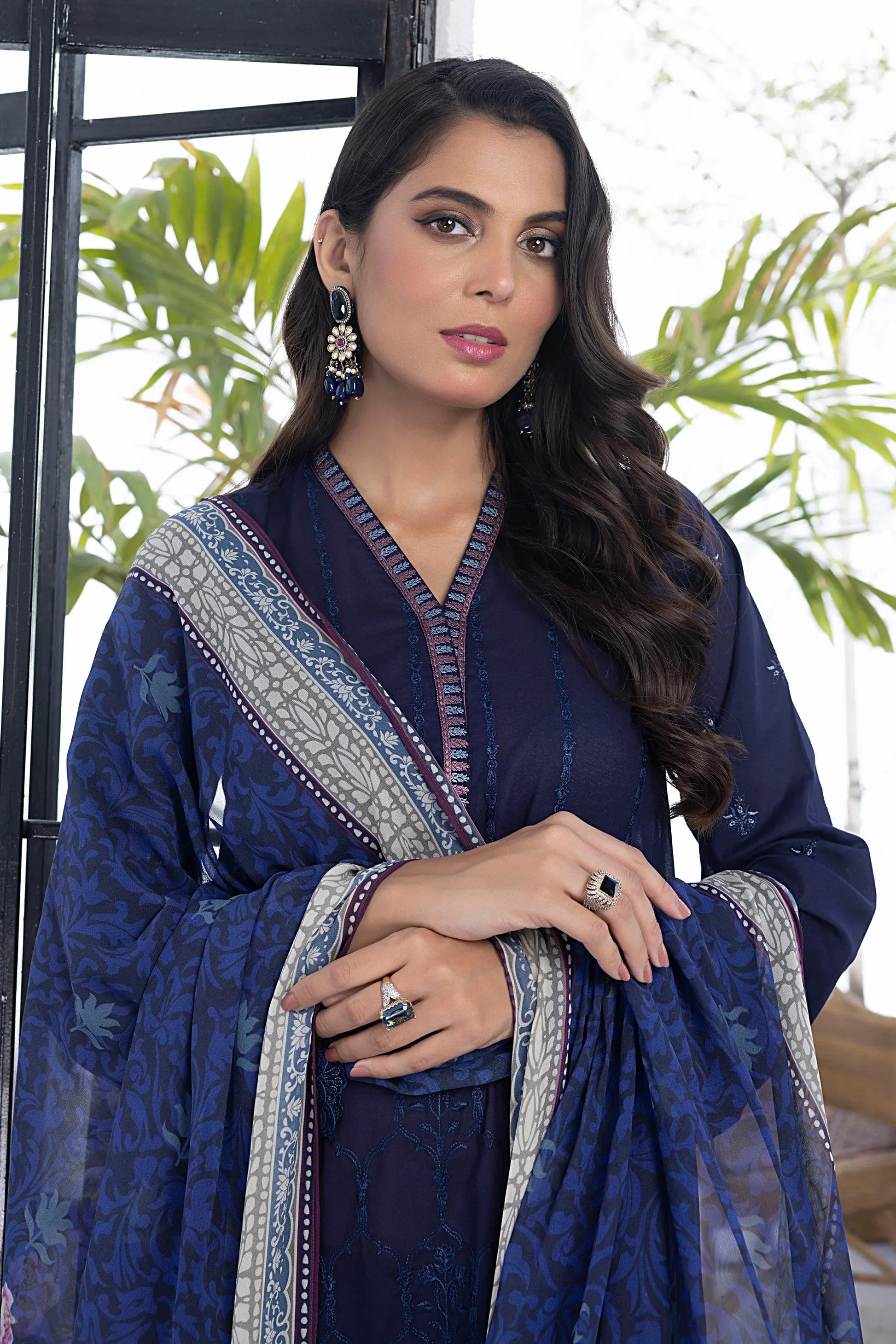 LSM | Spring Embroidered | 0122 - House of Zarish