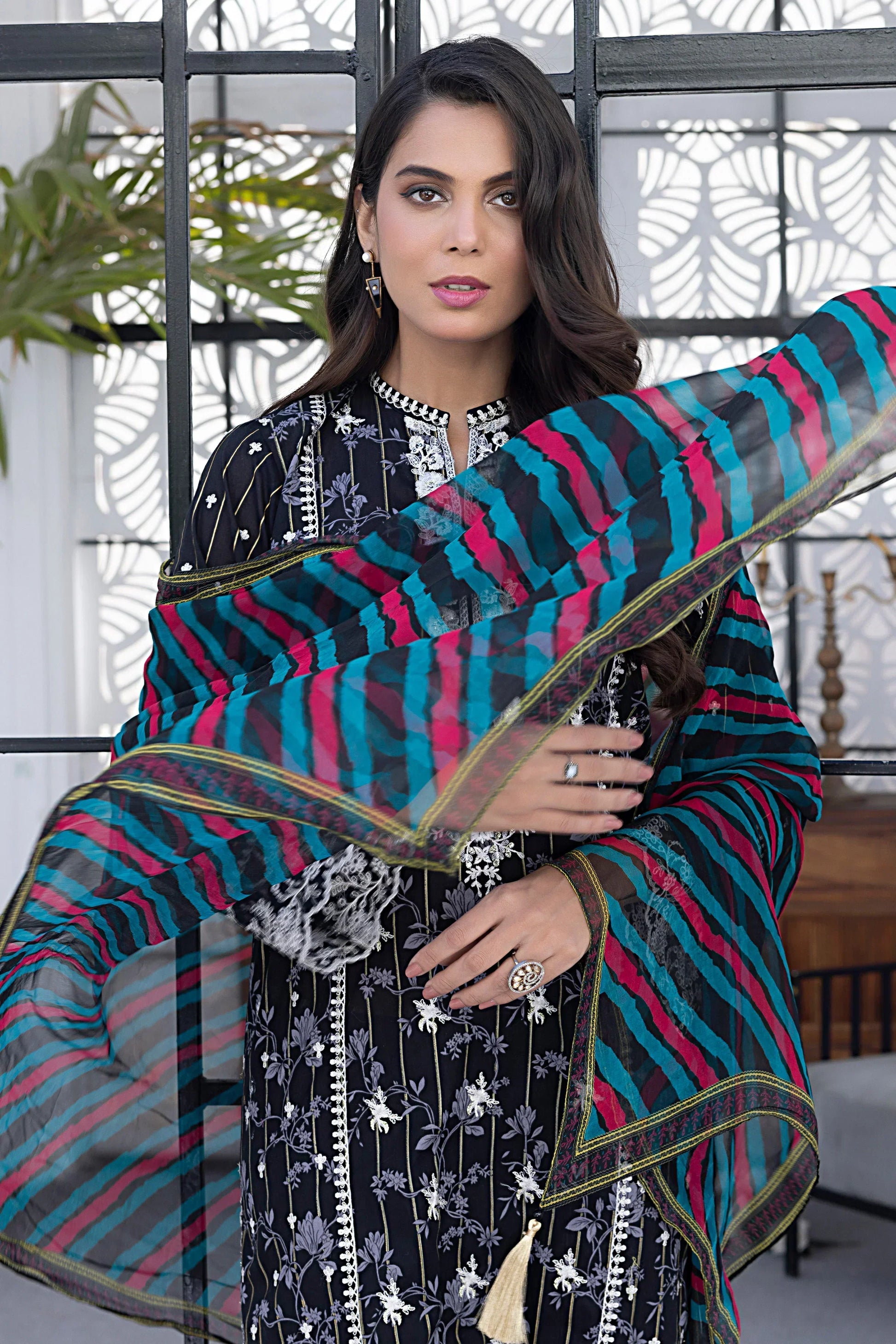 LSM | Spring Embroidered | 0171 - House of Zarish