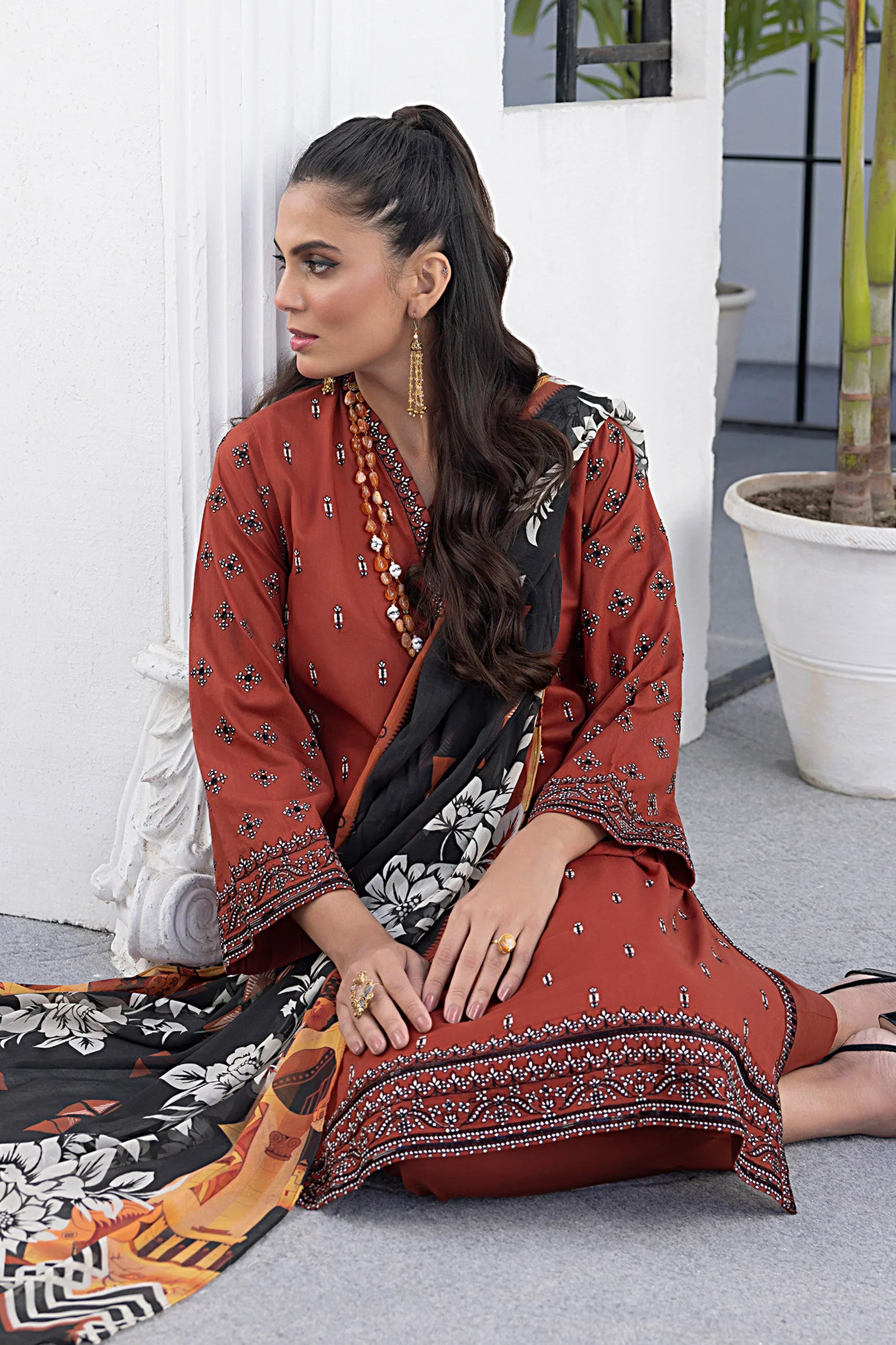 LSM | Spring Embroidered | 0179 - House of Zarish