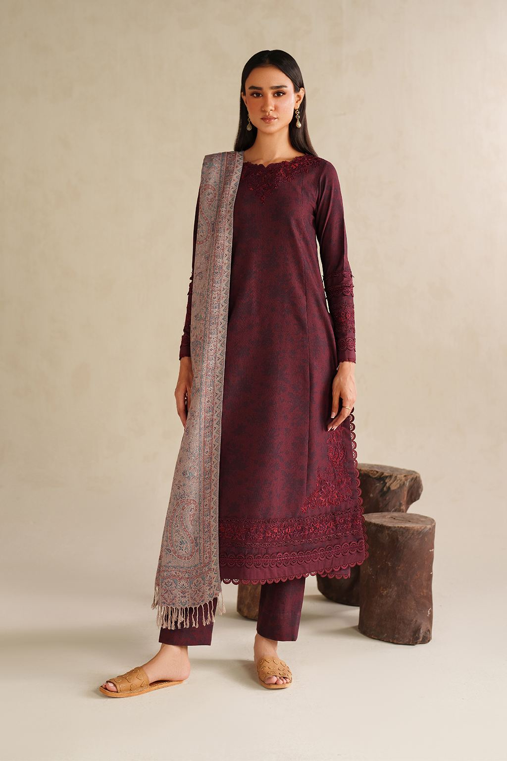 Iznik | Winter Chapter 25 | UE-590 Printed Khaddar