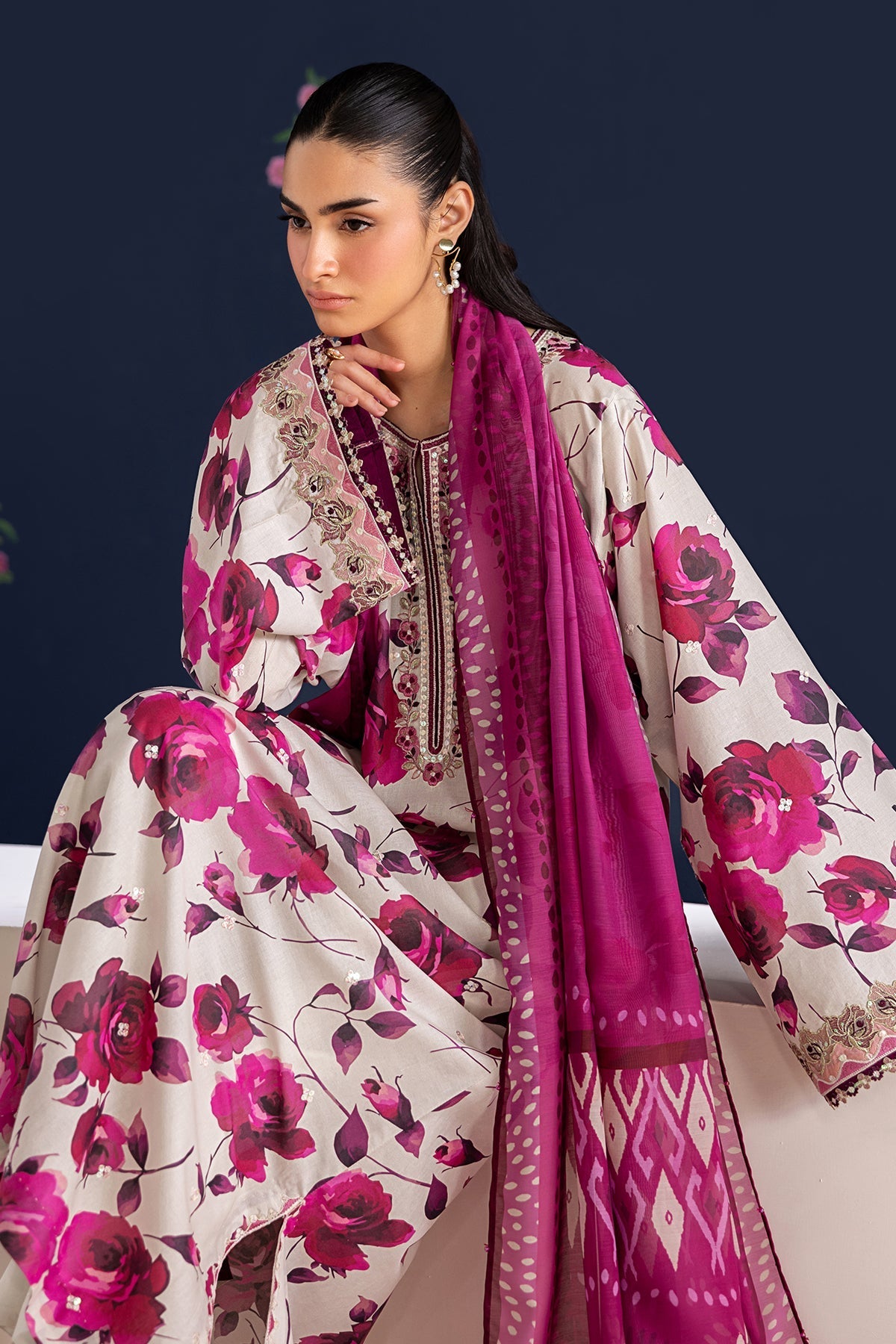 Baroque | Embroidered Lawn | SF-4463