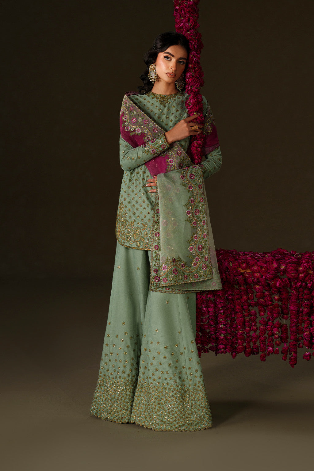 Iznik | Velvet 25 | IV-73 Embroidered Velvet
