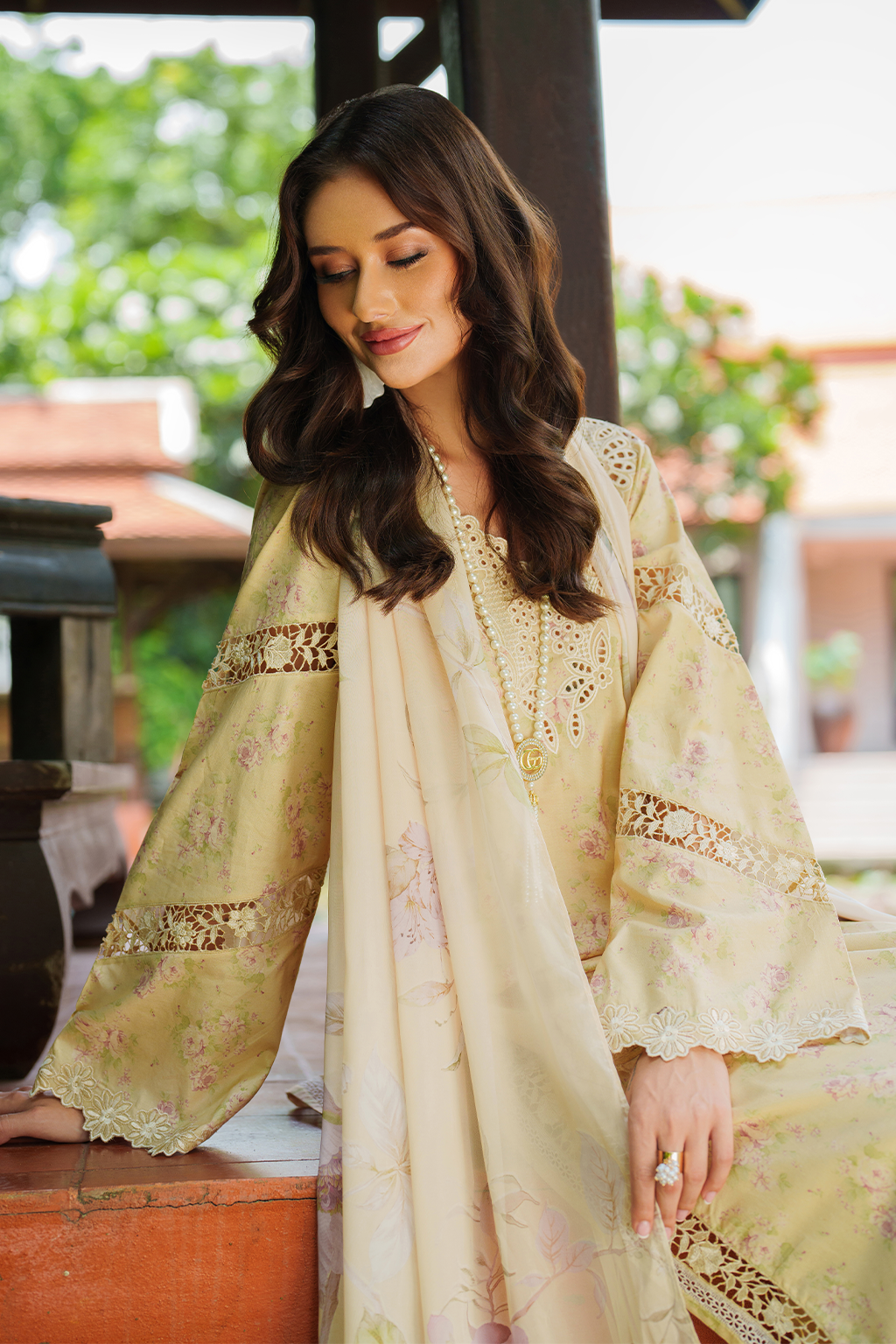 Iznik | lawn 26 | UE-497