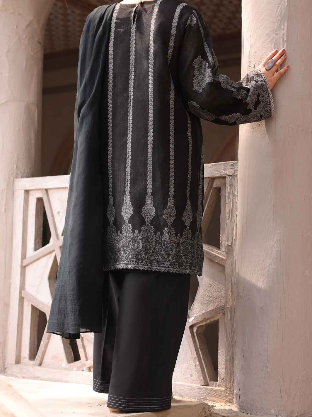 Almirah | Luxury Edit | ALP-3PS-1630