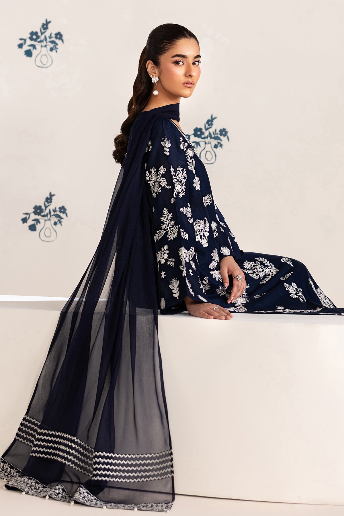 Baroque | Embroidered Lawn | SF-4464