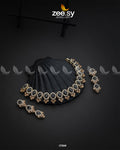 Embellished Necklace - House Of Zarish