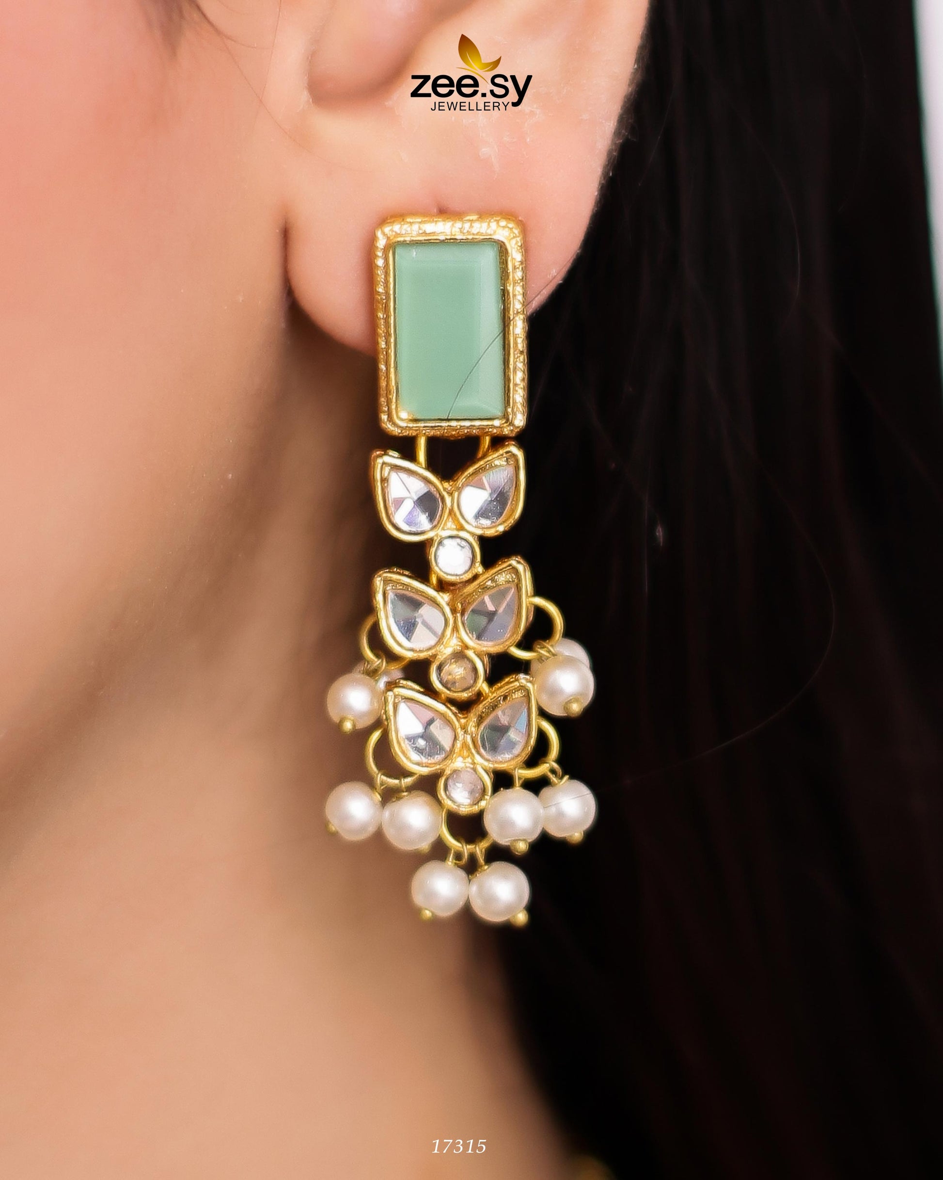 Stunning Necklace - House Of Zarish
